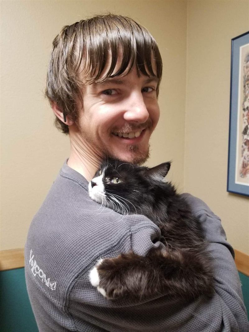 Ang enjoying a calm pet sitting visit